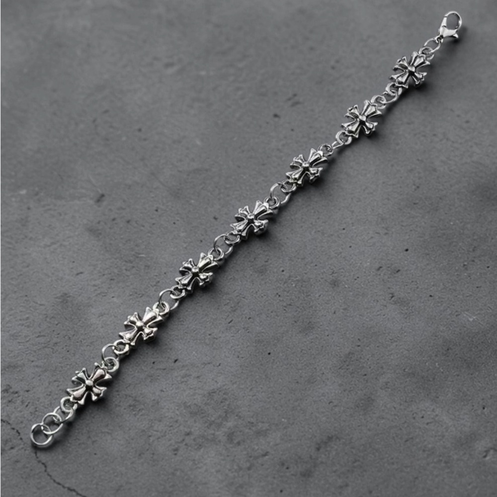 Elegant Silver Floral Link Bracelet